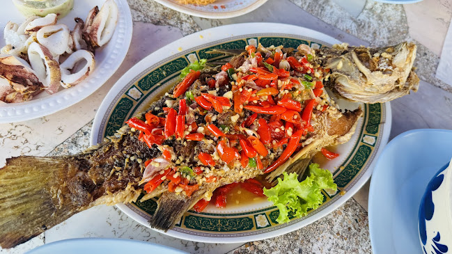 Opinii despre ป้ารุณ ซ.นาจอมเทียน 8 în อำเภอสัตหีบ - การบริการอาหารและที่พัก