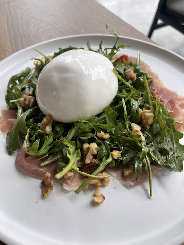 Comentarii opinii despre Sweet cigarette cafe&bar