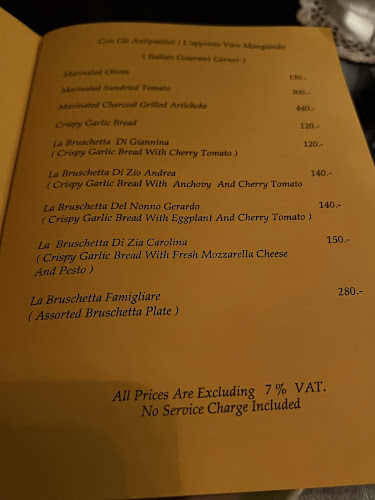 352 ถ. ภูเก็ต ตำบลตลาดใหญ่ อำเภอเมืองภูเก็ต ภูเก็ต 83000