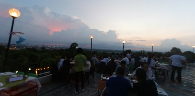 Bonkhao Restaurant ร้านอาหารบนเขา