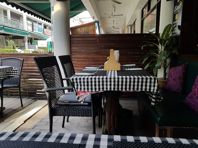 บริษัท อีสท์ เรสทัวรองท์ จำกัด - อำเภอกะทู้