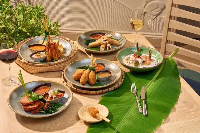 Opinii despre Ocean Rhyme - Thai Seafood Restaurant & Bar în อำเภอเมืองภูเก็ต - การบริการอาหารและที่พัก