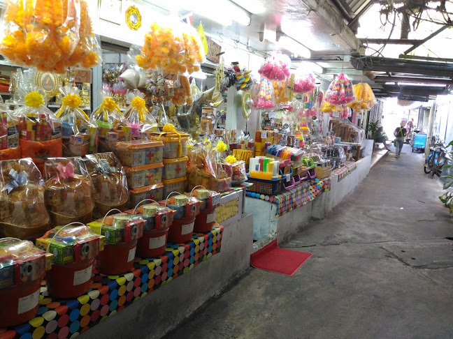 Opinii despre ตลาดเก่าริมน้ำปากเกร็ด în อำเภอปากเกร็ด - การบริการอาหารและที่พัก