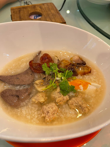 ร้าน ซุ่นฮะฮวด ติ่มซำ น้ำชา - การบริการอาหารและที่พัก