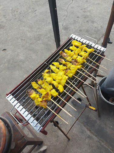 หมึกย่างทะเลเดือด & น้ำชาอิหนวด - อำเภอกระทุ่มแบน