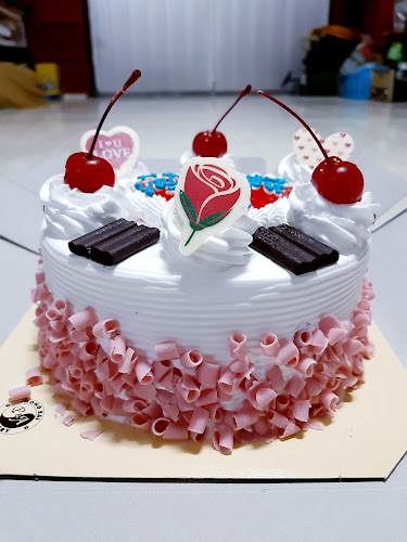 ทองใบเบเกอรี สาขาหน้ารพ.ร่มฉัตร - การบริการอาหารและที่พัก