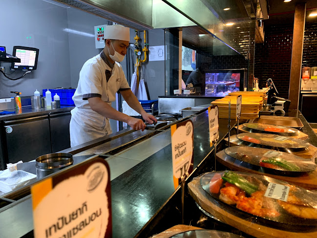 Oishi Eaterium - การบริการอาหารและที่พัก