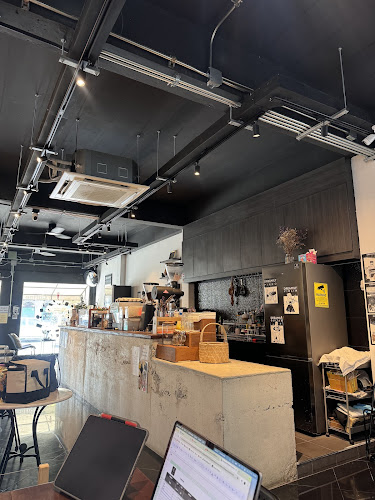 357 ถ. ศรีสุนทร ตำบลเชิงทะเล อำเภอถลาง ภูเก็ต 83110