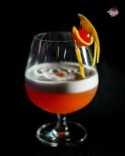 Mojitobar Patong Phuket - การบริการอาหารและที่พัก