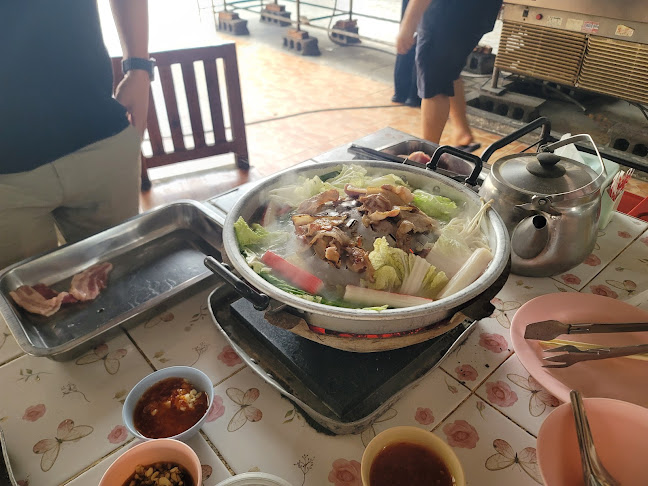 Khon Kaen Buffet & BBQ - การบริการอาหารและที่พัก