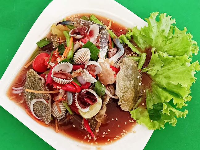 ร้านแซ่บนัวครัวอีสานกำแพงเพชร - การบริการอาหารและที่พัก