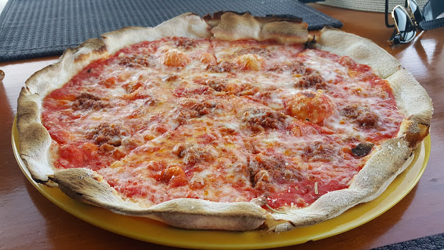 Dr Frogs Bar & Grill - การบริการอาหารและที่พัก