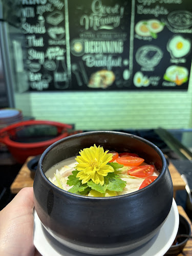 Opinii despre Portosino Restaurant & Rooftop Bar în อำเภอเมืองภูเก็ต - การบริการอาหารและที่พัก