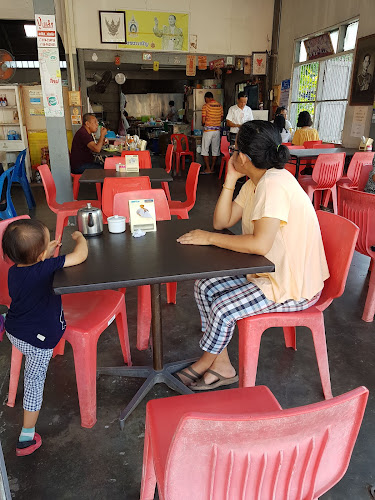 มะลิทอง - การบริการอาหารและที่พัก