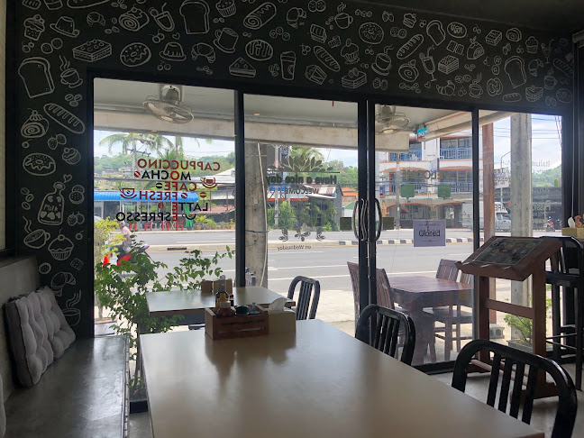 The Bread Basket Bakery & Cafe' - การบริการอาหารและที่พัก