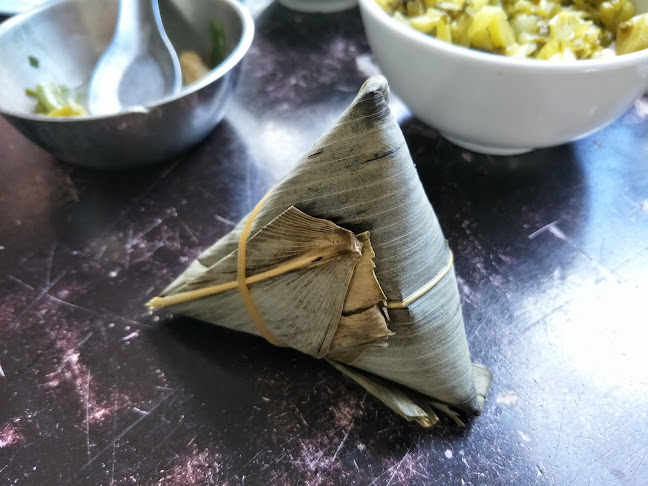 ขนมจีนจี้ลิ่ว บ๊ะจ่างภูเก็ต - การบริการอาหารและที่พัก