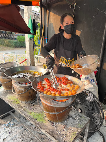 Comentarii opinii despre ลูกชิ้นป้าแขก สาขาถนนพระร่วง