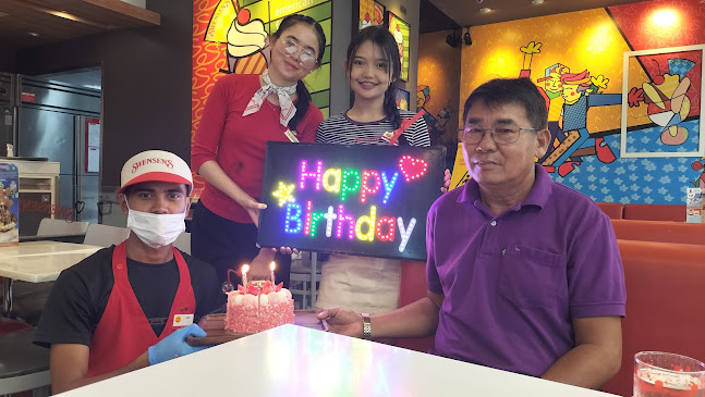 Comentarii opinii despre Swensen's Lotus Chalong