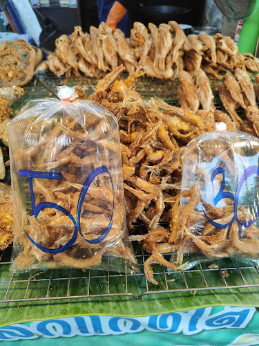 Opinii despre ปลาทอดขมิ้น น้องเล็กแกงใต้ în อำเภอเมืองระยอง - การบริการอาหารและที่พัก