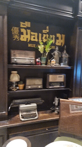 Chino@Cafe' Gallery - อำเภอเมืองภูเก็ต