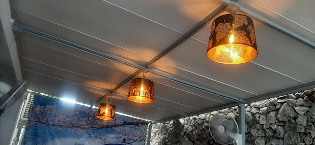 อุโอเทรุซุยซัน ซูชิ ภูเก็ต– ราไวย์ บีช - การบริการอาหารและที่พัก