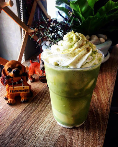 หนึ่งสยาม คอฟฟี่ คาเฟ่ และอาหาร - การบริการอาหารและที่พัก