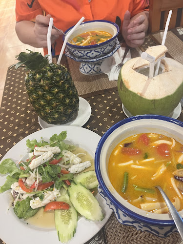 Opinii despre Food Market Kata în อำเภอเมืองภูเก็ต - การบริการอาหารและที่พัก