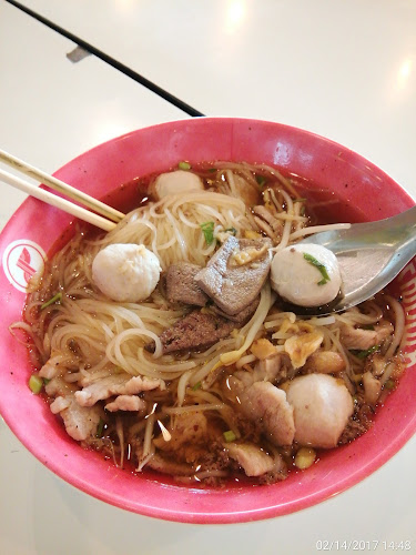 ก๋วยเตี๋ยวเนื้อลำดี - การบริการอาหารและที่พัก