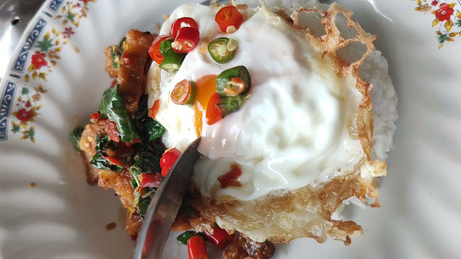 ร้านใบกระเพรา