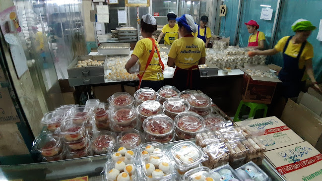 ตลาดเก่าริมน้ำปากเกร็ด - การบริการอาหารและที่พัก