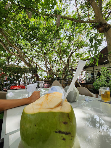 Opinii despre Alive Cheewit Cheewa în อำเภอหาดใหญ่ - การบริการอาหารและที่พัก