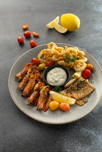 THE PORT Restaurant & Bar - อำเภอกะทู้