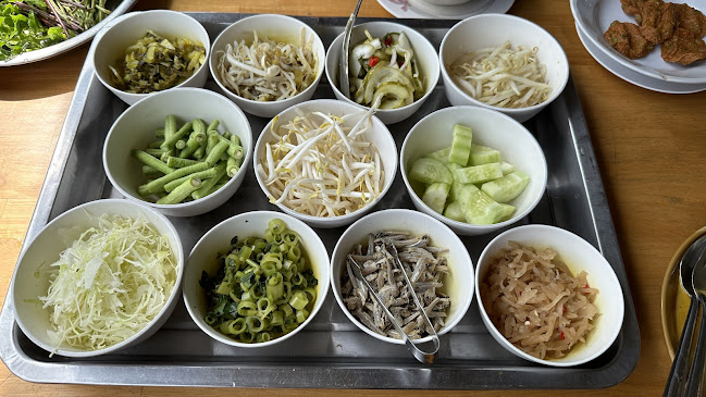 ขนมจีนสะพานหิน - การบริการอาหารและที่พัก