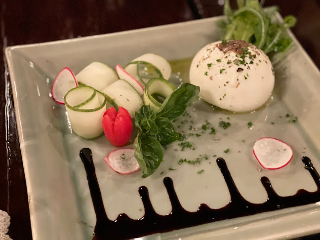 352 ถ. ภูเก็ต ตำบลตลาดใหญ่ อำเภอเมืองภูเก็ต ภูเก็ต 83000