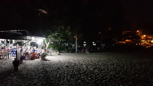 Opinii despre Daeng's Restaurant în อำเภอเมืองภูเก็ต - การบริการอาหารและที่พัก