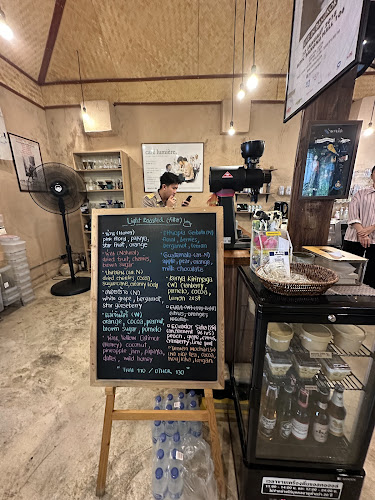 Comentarii opinii despre Saereesook ร้านกาแฟ เสรีสุข