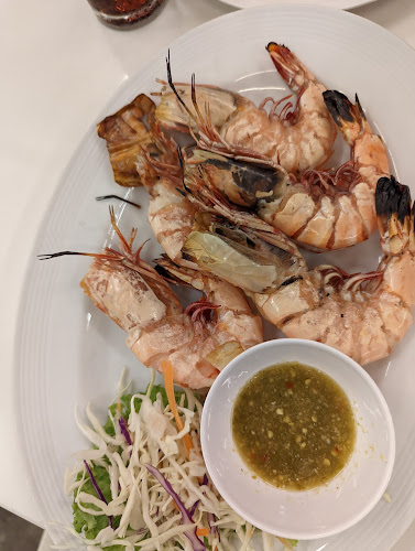 Opinii despre Sam Chor Restaurant în อำเภอกะทู้ - การบริการอาหารและที่พัก