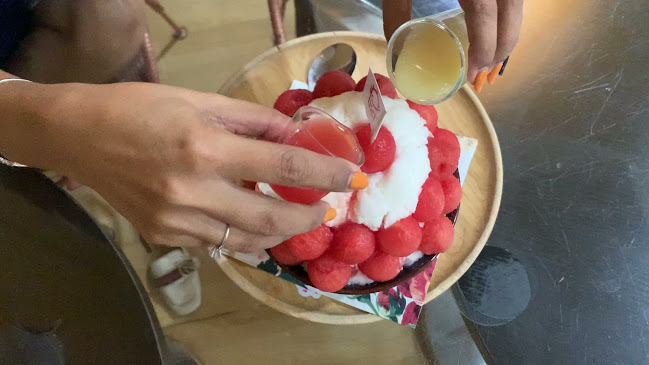 231 ร้านพิเศษ ตั้งอยู่ในโรงแรมสิริ ใกล้ๆที่ว่าการ ถ. เยาวราช อำเภอเมืองภูเก็ต ภูเก็ต 83000