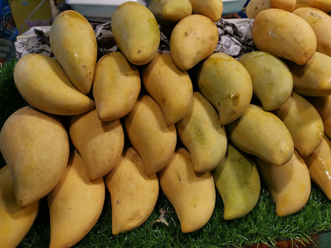 ขนมไทย ข้าวเหนียวมะม่วง สลักจิต