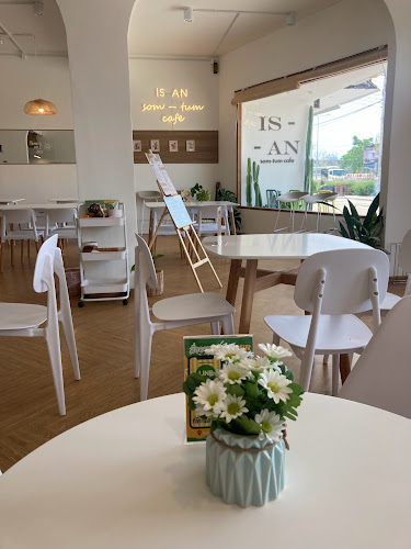 IS AN อีสแอน som-tum cafe เมืองทองธานี - อำเภอปากเกร็ด