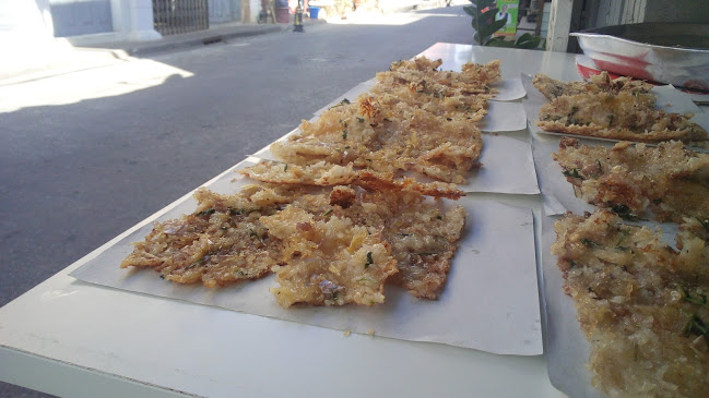 ข้าวตัง อร่อยริมน้ำ