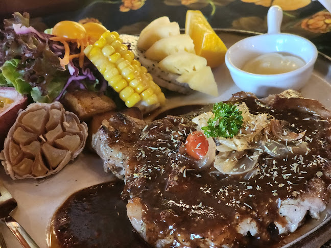 Ramatiq รามาทีค - การบริการอาหารและที่พัก