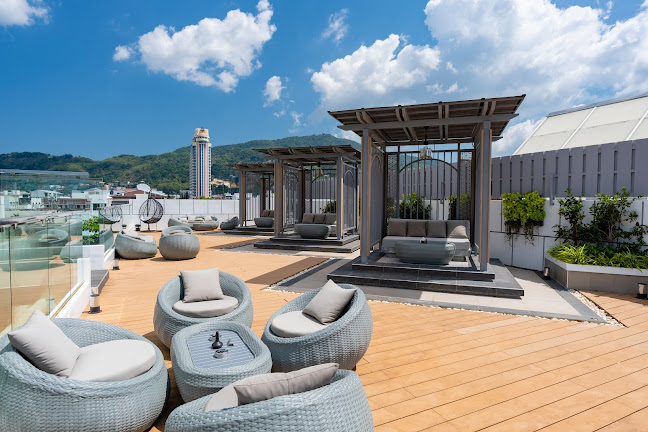 162, 162/1-2 ถ. ทวีวงศ์ ตำบลป่าตอง อำเภอกะทู้ ภูเก็ต 83150