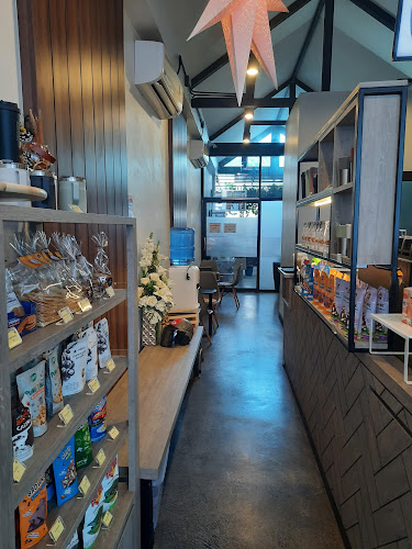 Punthai Coffee สาขาหน้าโรงพยาบาลหาดใหญ่ - อำเภอหาดใหญ่