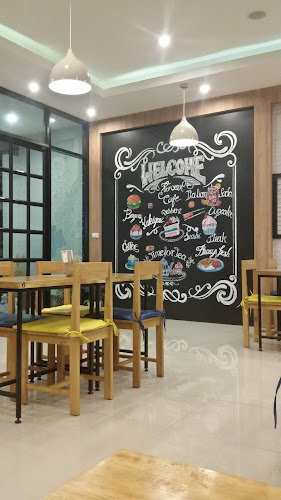 Famoso Cafe&Restaurant - อำเภอเมืองนครปฐม