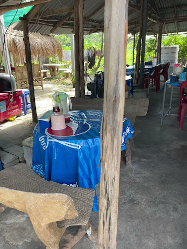 ร้านใบเตยตามสั่ง จอหอ - การบริการอาหารและที่พัก