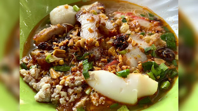 Comentarii opinii despre ก๋วยเตี๋ยวเป็ดเจ๊แดง เจ้าเก่า duck nooddle