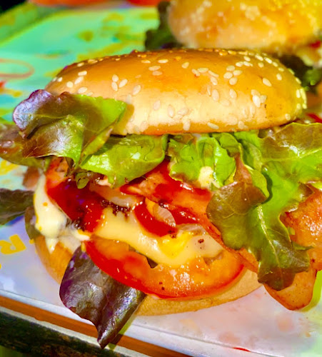 Yellow Burger - อำเภอบางละมุง