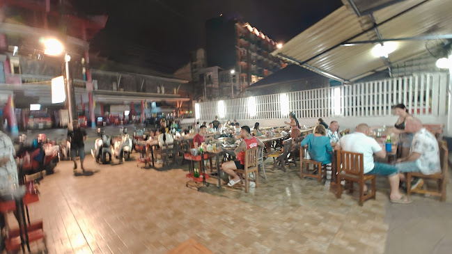 Khon Kaen Buffet & BBQ - การบริการอาหารและที่พัก