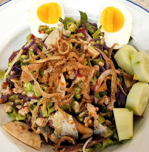 The candy ตลาดสีลูกกวาด นครปฐม - การบริการอาหารและที่พัก